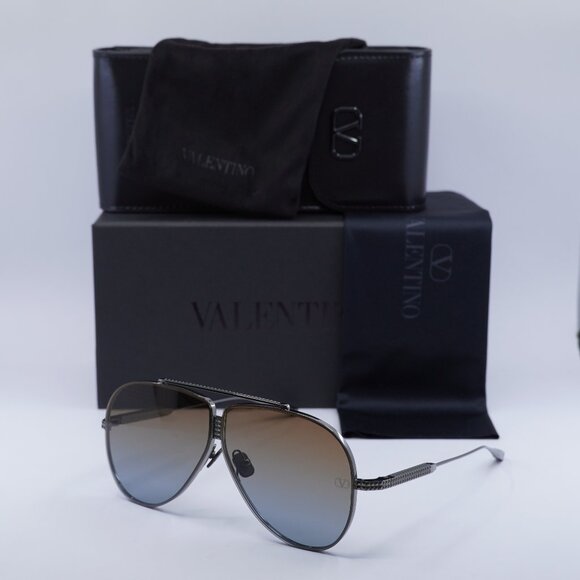Valentino XVI VLS-100C Aviator Sunglasses - Shiny Black/Brown Gradient main image 9